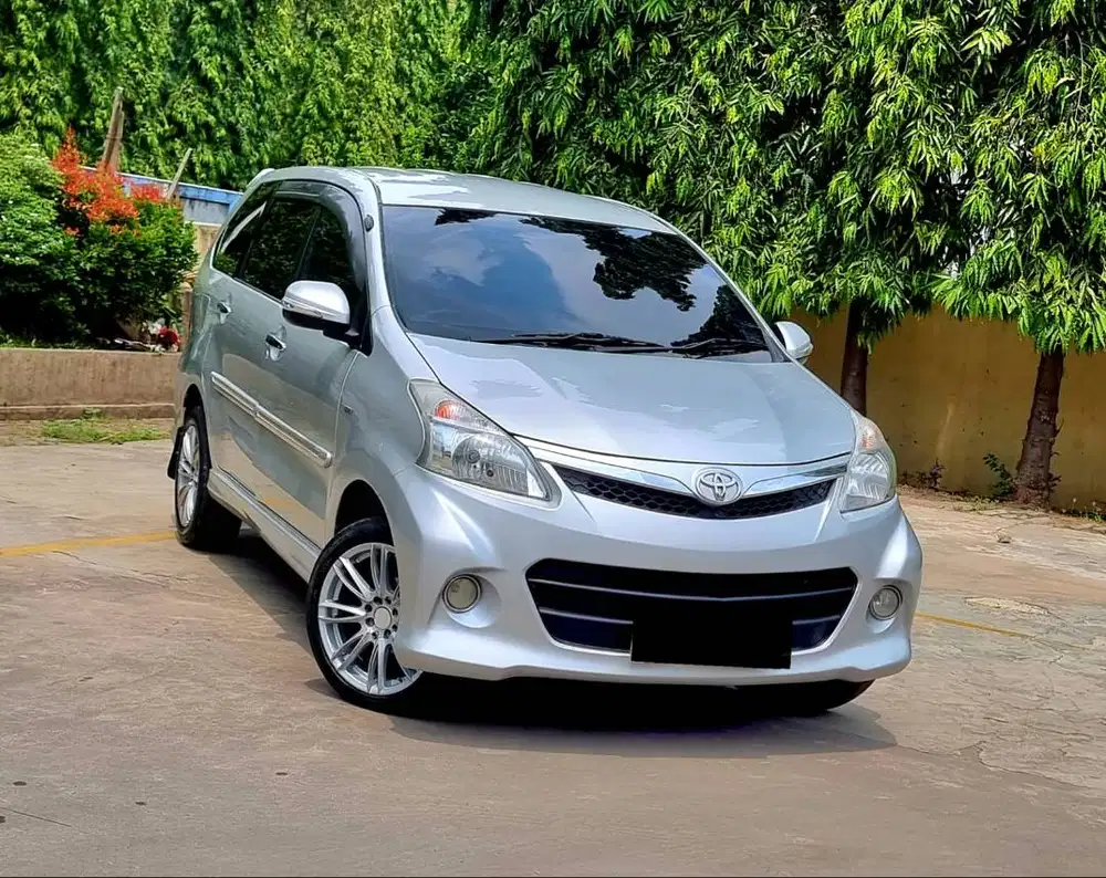 Toyota Avanza 1.5 Veloz 2013 - AT