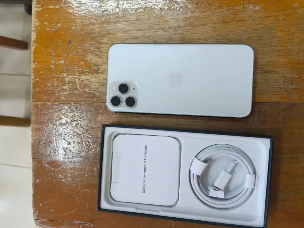Iphone 11 pro 256gb menarik warna putih