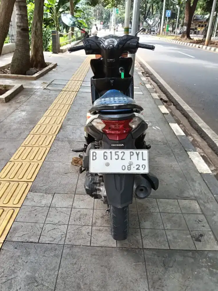 DIJUAL CASH HONDA BEAT CBS FI THN 2014 PAJAK IDUP SIAP PAKAI