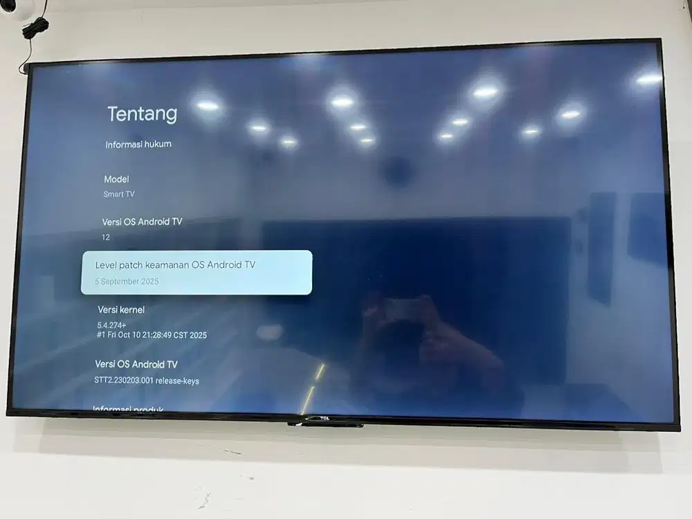 TV 50 inc TCL LIKE NEW