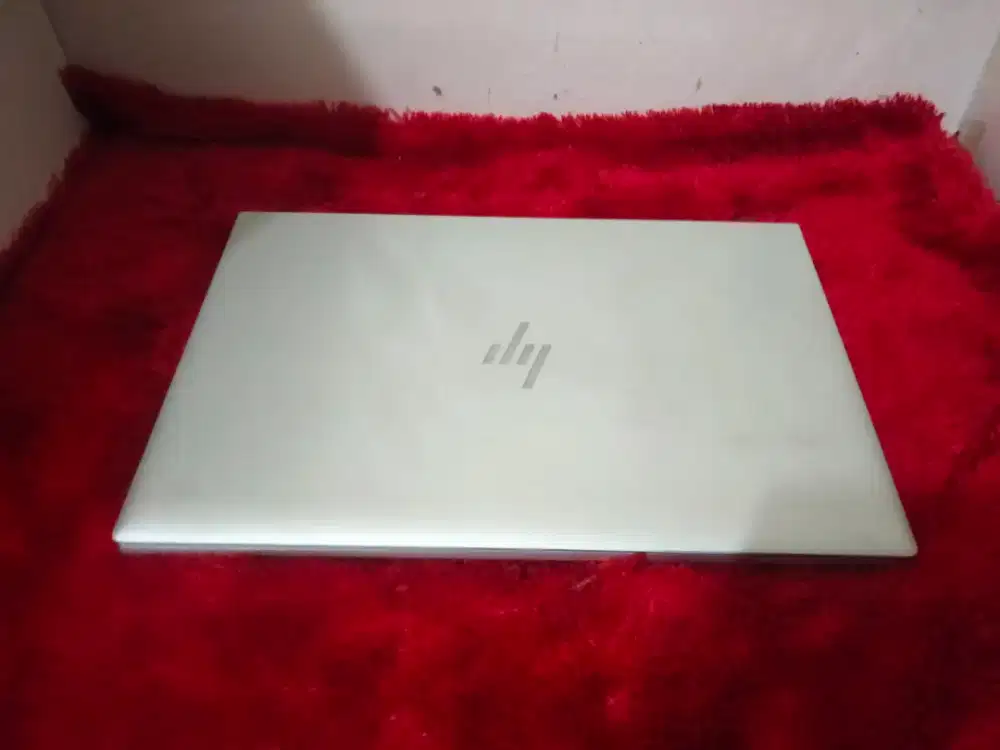 HP Elitebook 840 g8 core i5 gen 11 iris Xe RAM 16 SSD 256gb/FHD/MEWAH