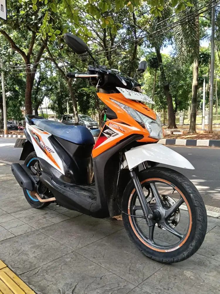 DIJUAL CASH HONDA BEAT CW CBS FI THN 2014 PAJAK IDUP SIAP PAKAI