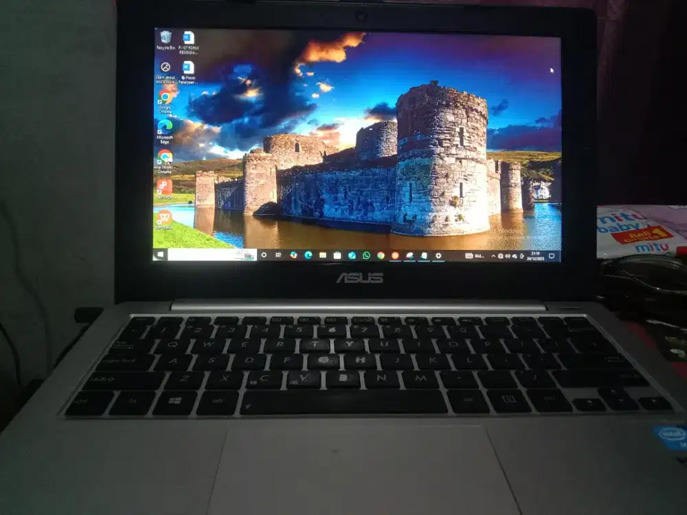 Notebook Asus 12 inch