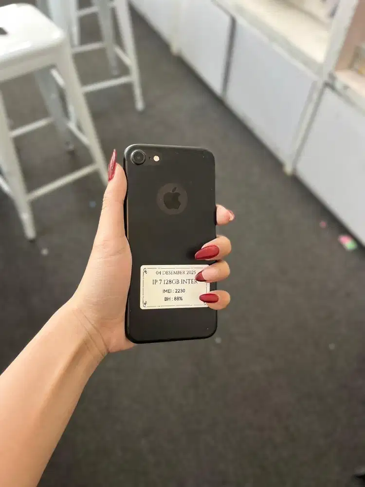 Iphone 7 128GB fullset mulus nominus terima tt cod kredit