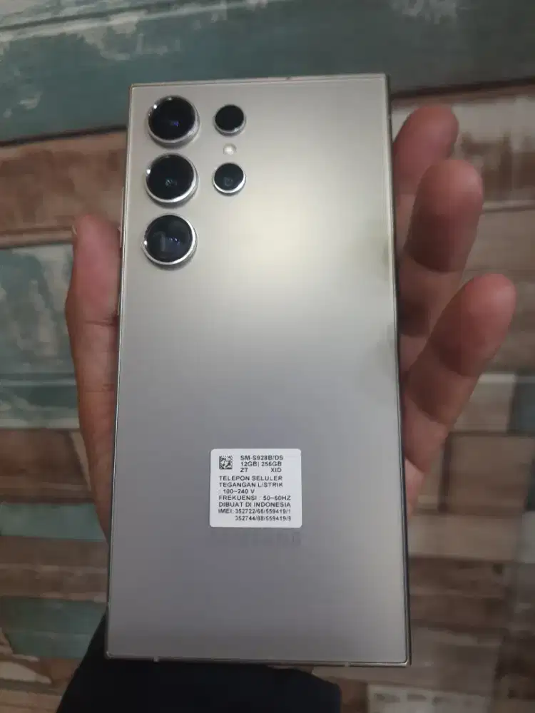 SAMSUNG S24 ULTRA ram12/256 lengkap no minus .seen