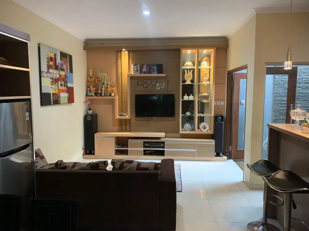 Full Furnished !! Rumah Serpong Garden 1 Luas 98m2 Studentia 2,5 Lantai