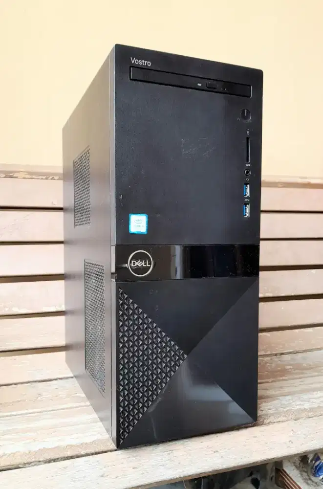 Dell Voostro i5 9400 + Monitor 19