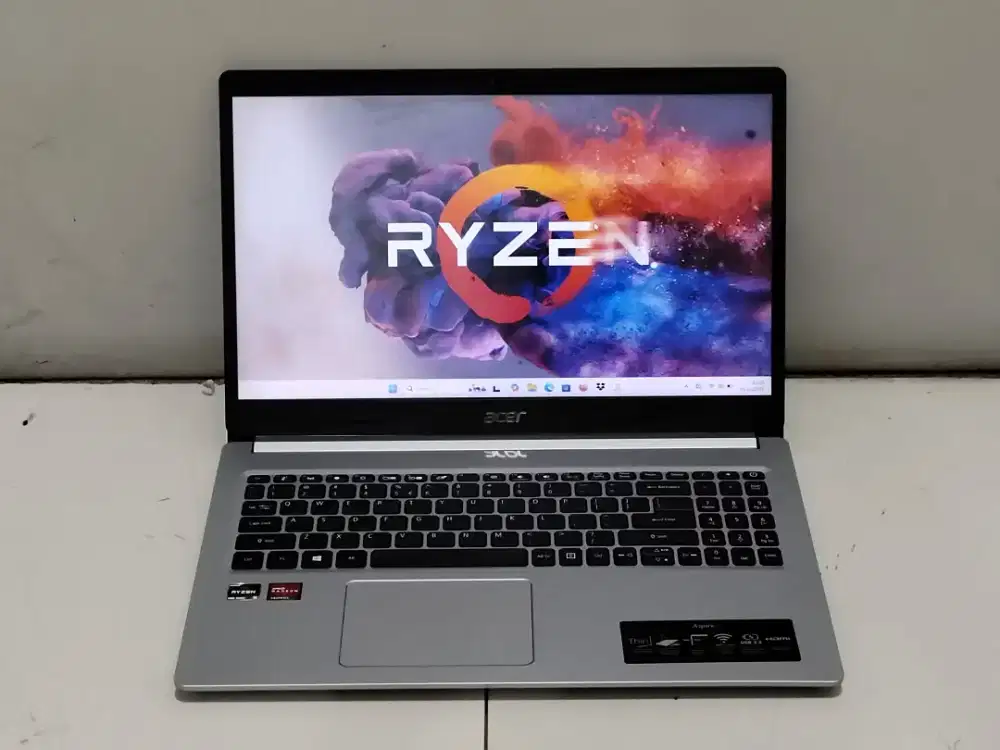 Acer aspire 5 amd Ryzen 5-4500u ram 8/512 gb mulus