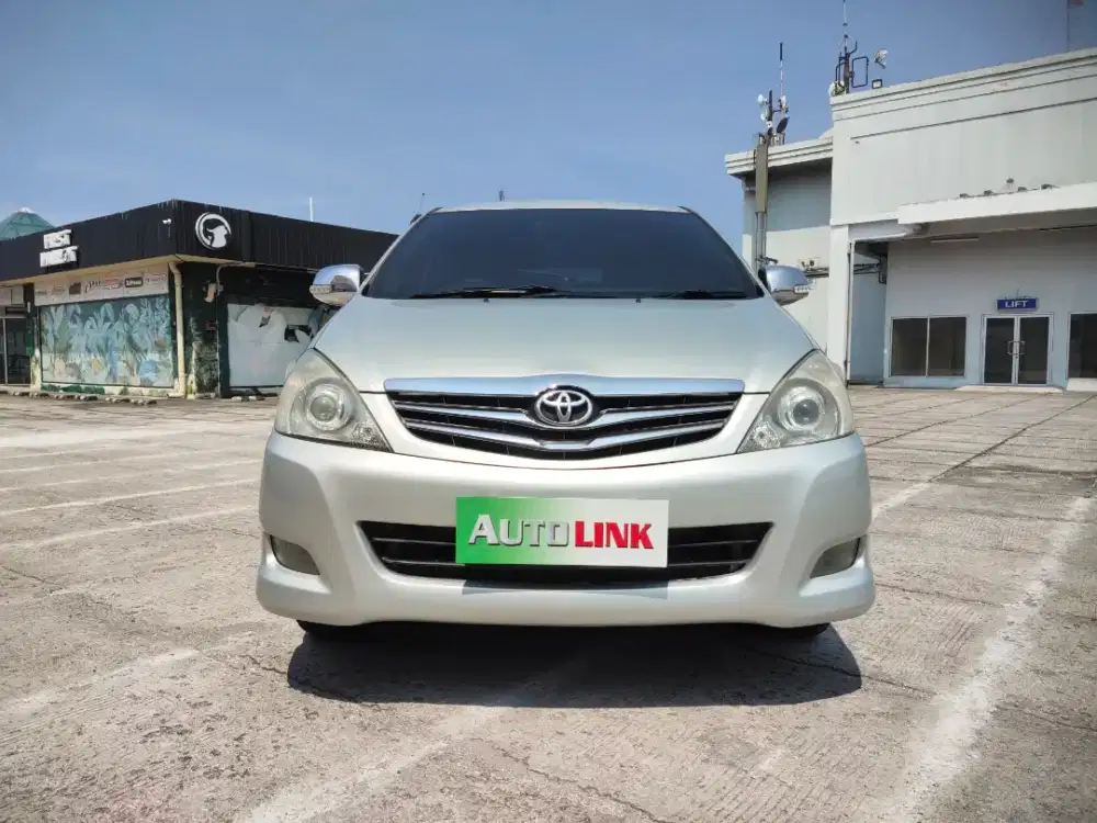 Innova diesel 2010 Matic 2011 at Silver 2013 bagus 2009 solar