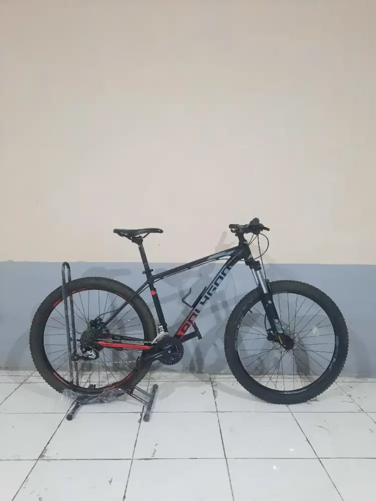 POLYGON PREMIER 5 TAHUN 2020