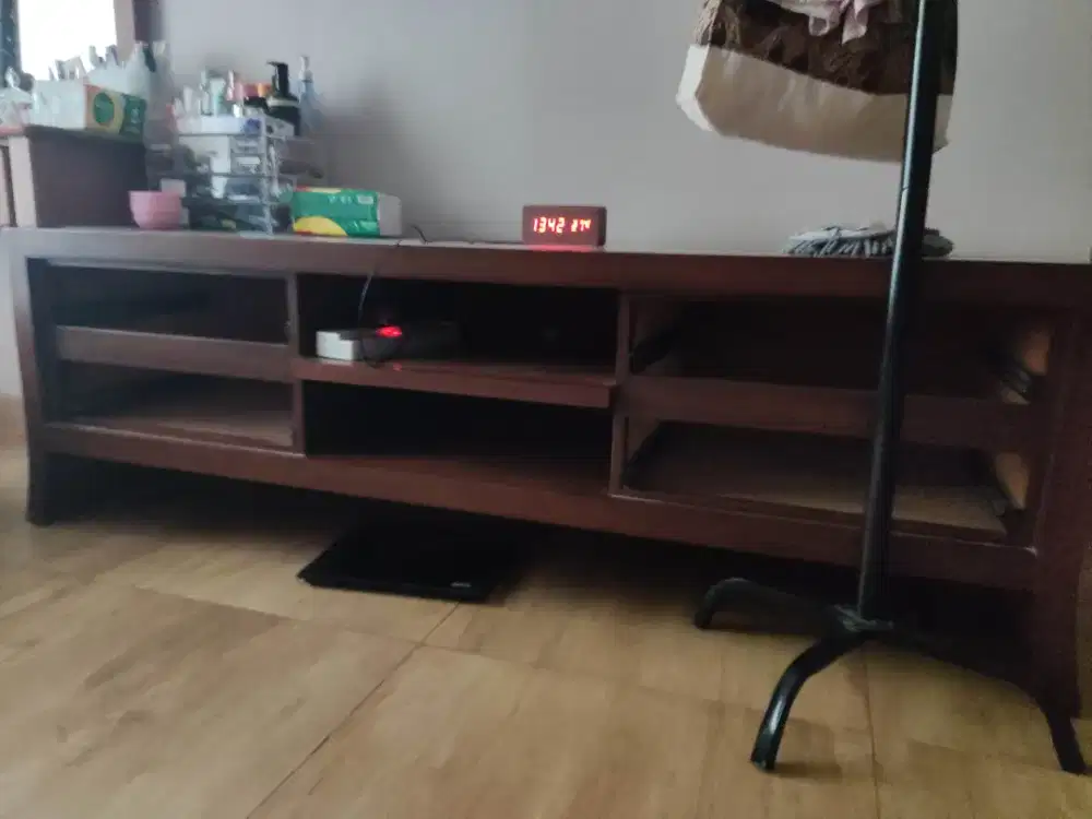 Meja tv/ meja r keluarga