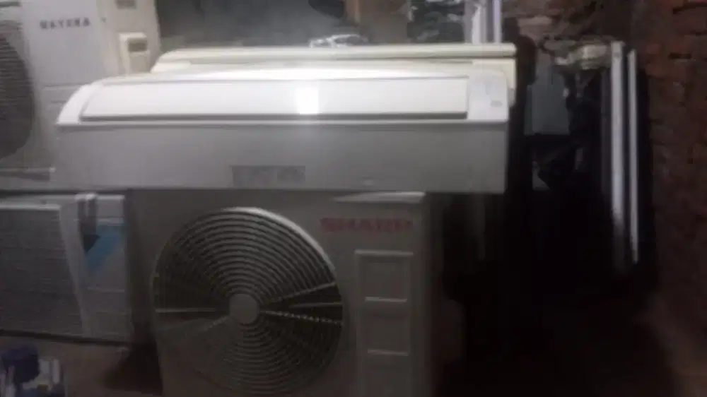 jual ac SHARP  1/2  PK  R32  1 SET