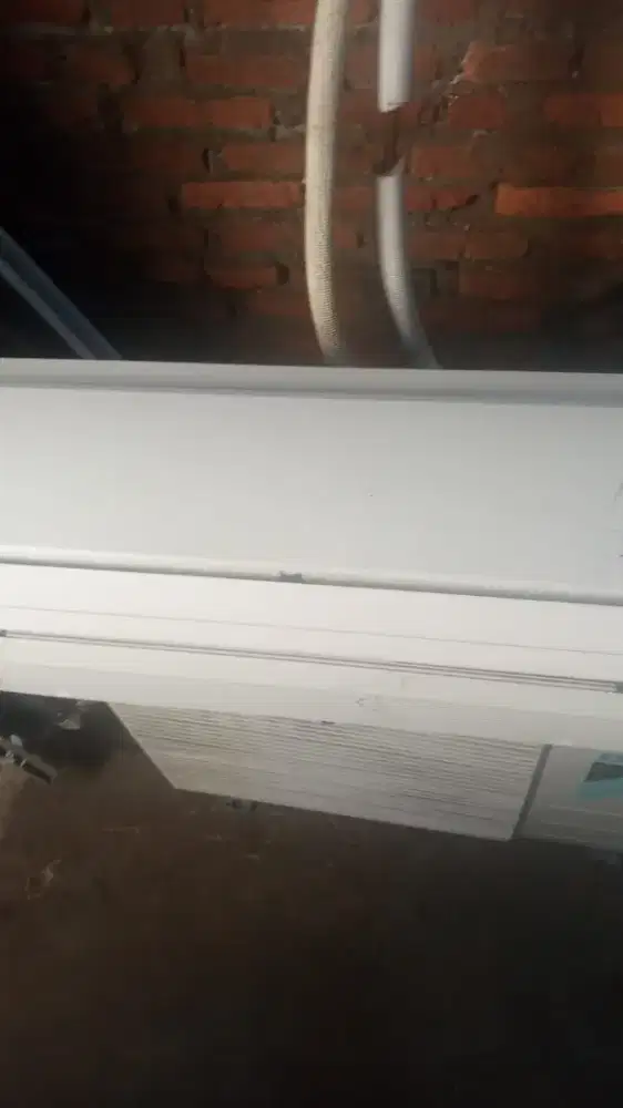 jual ac DAIKIN  1,5  PK