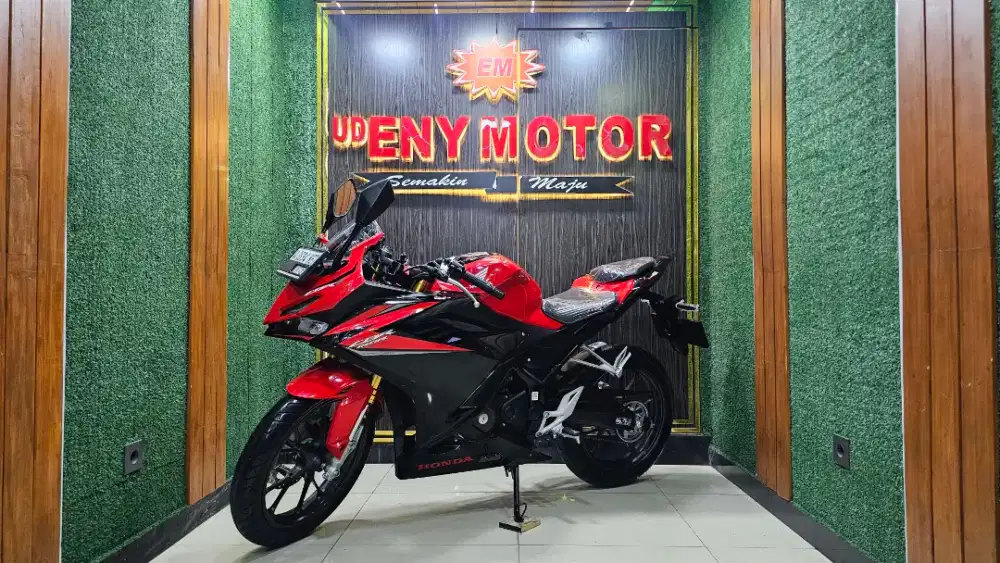 ENY MOTOR - LEGIT! HONDA ALL NEW CBR 150R 2023! KM RENDAH 2RB