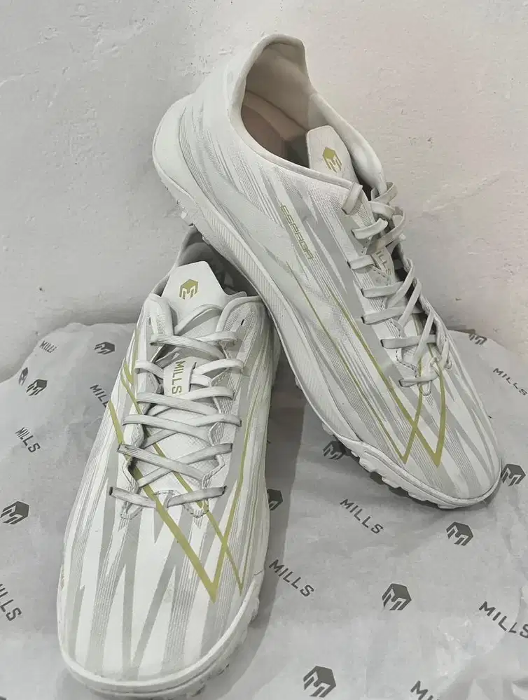 Sepatu Futsal Mills Mini Soccer ESPADA TF TURF Sz 43 (26,5 cm)