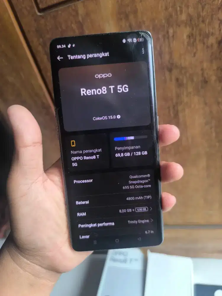 Oppo Reno 8T 5G Ram 8gb Fullset Layar amoled