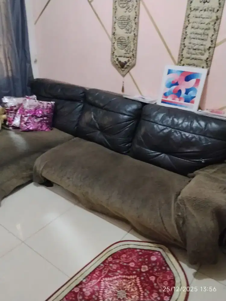 Sofa kulit L shape