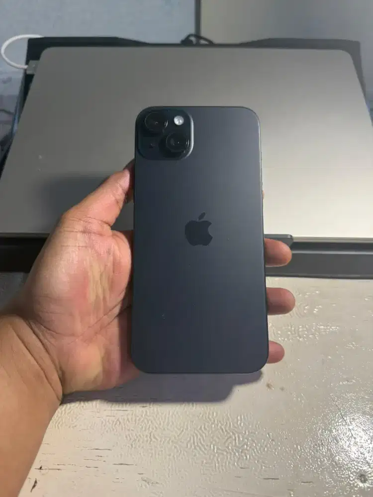 IPhone 15 Plus 256 gb bh 91%ex garansi inter all operator mulus