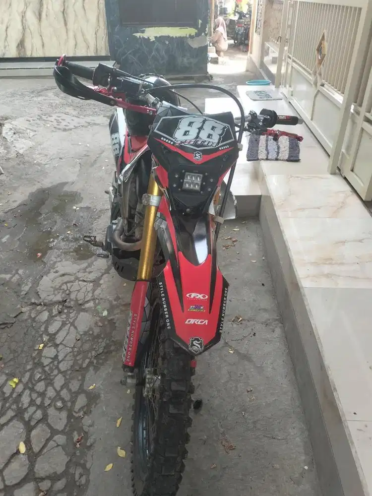 Dijual HONDA CRF150 th 2012