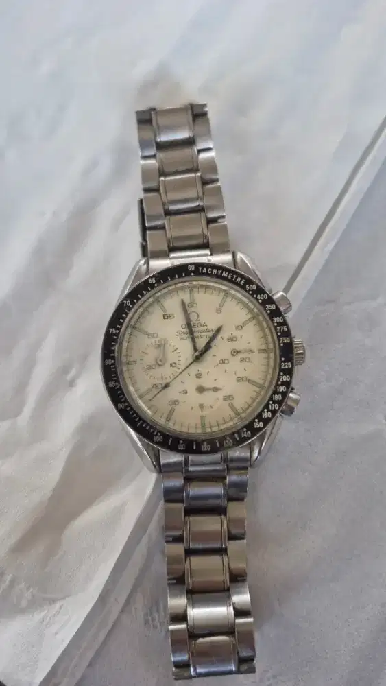 Jual jam tangan ,merek UMEGA Rucing