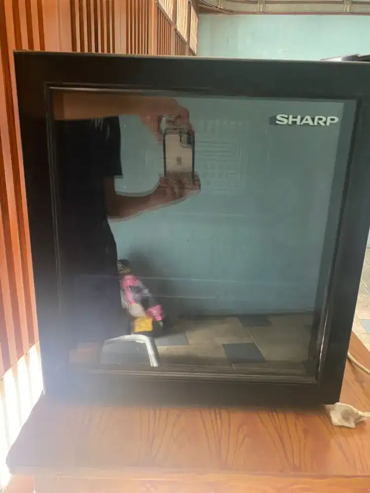 Showcase SHARP 1 Rak