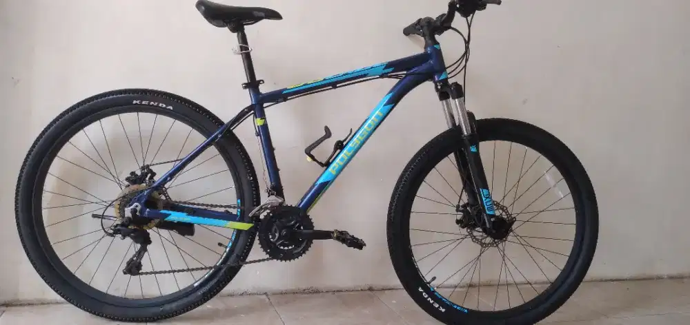 Dijual cepat sepeda gunung polygon Cascade 2 ukuran 27.5 frame Aolly