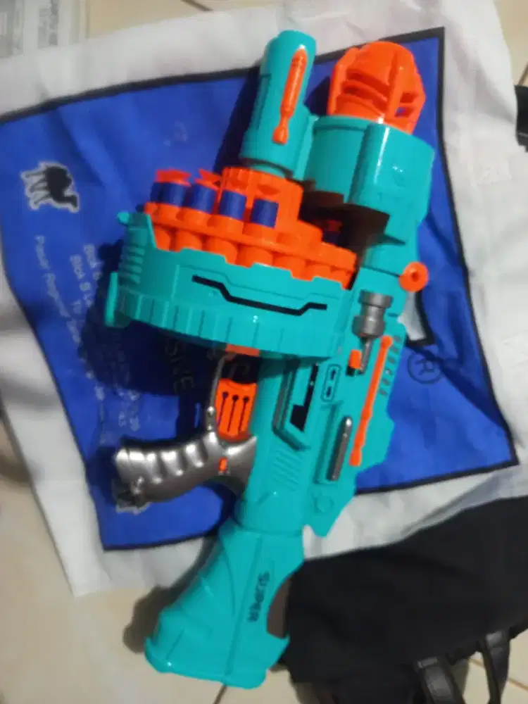 Mainan tembakan peluru busa otomatis