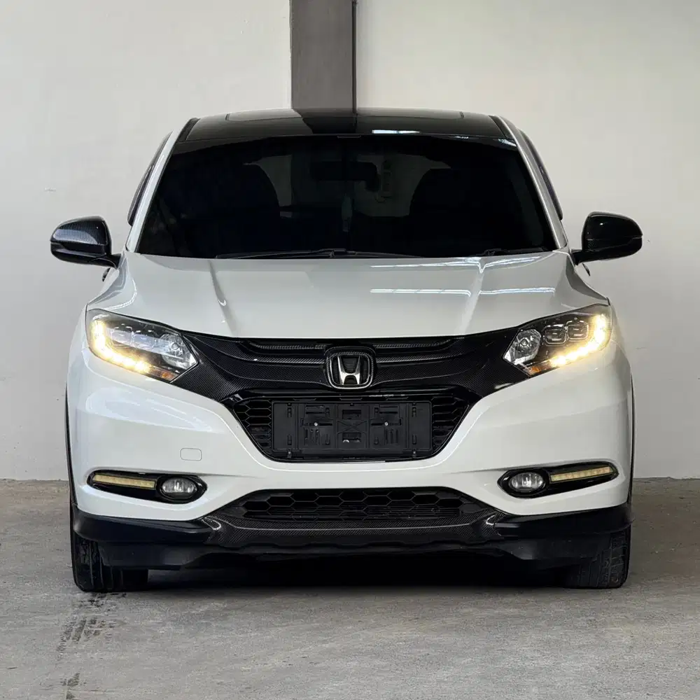 Honda Hrv 1.8 Prestige matic 2015 putih