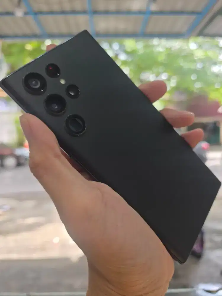 Samsung S22 Ultra 512 gb minus ada dent kiri atas