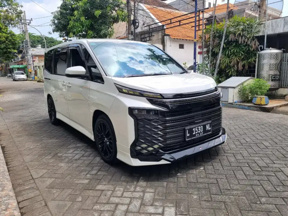 TOYOTA ALL NEW VOXY 2.0 A/T 2022