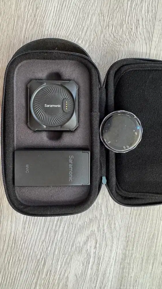 Saramonic blink me b2 dual wireless smart mic touchscreen