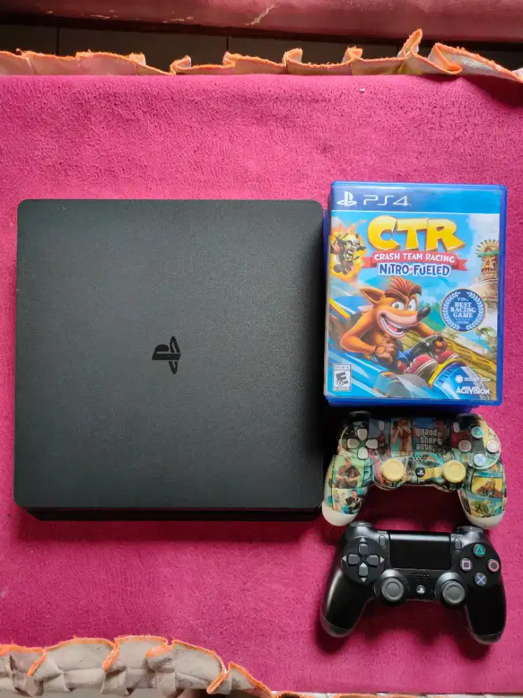 Dijual PS4 Slim 500GB