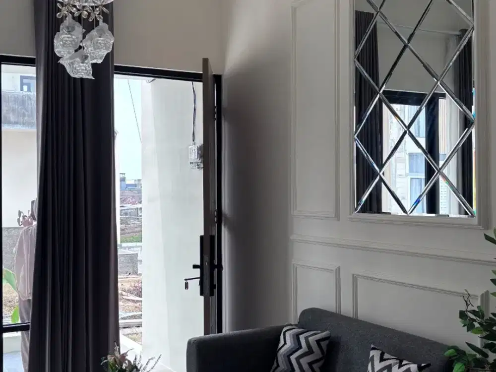 Villa Pemandangan Mewah, Dekat Lippo Plaza Batu dan Alun-Alun Kota Batu