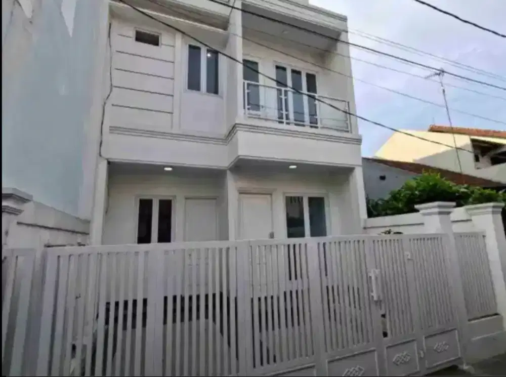 RUMAH BARU DI PONDOK KELAPA