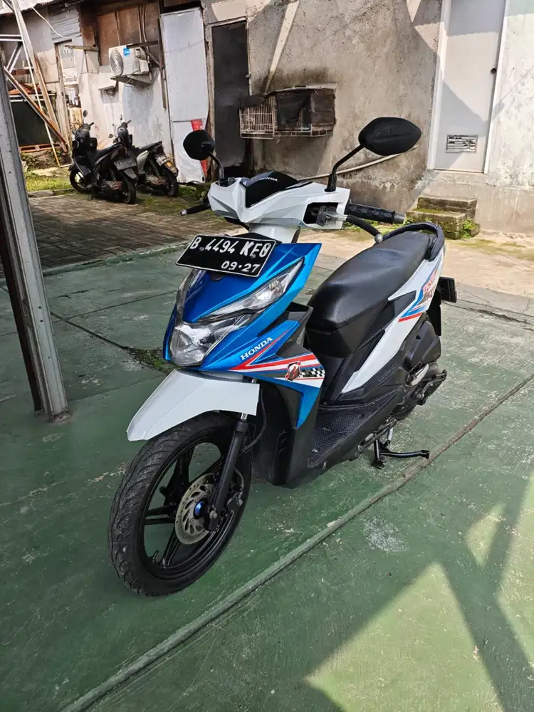 Honda beat 2017 biru putih eco