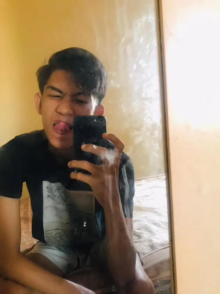 Mencari pekerjaan ya ka