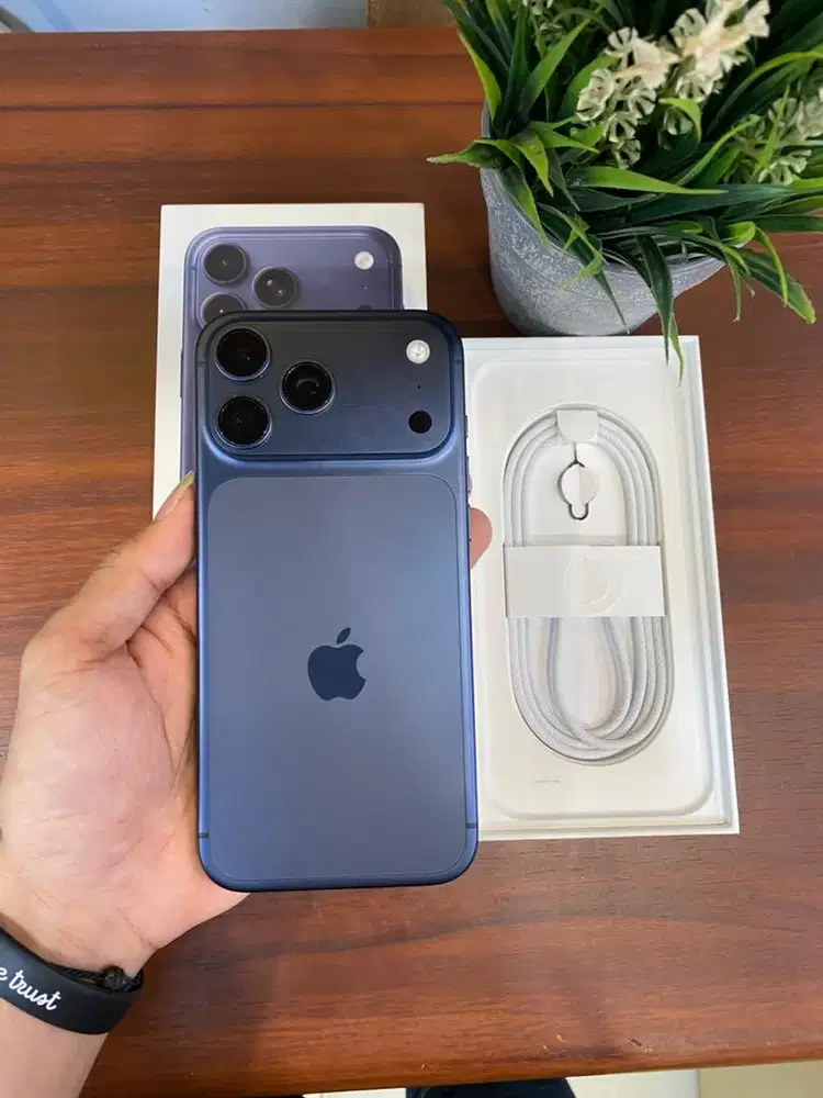 iPhone 15 Pro Max 256GB Deep Blue iBox