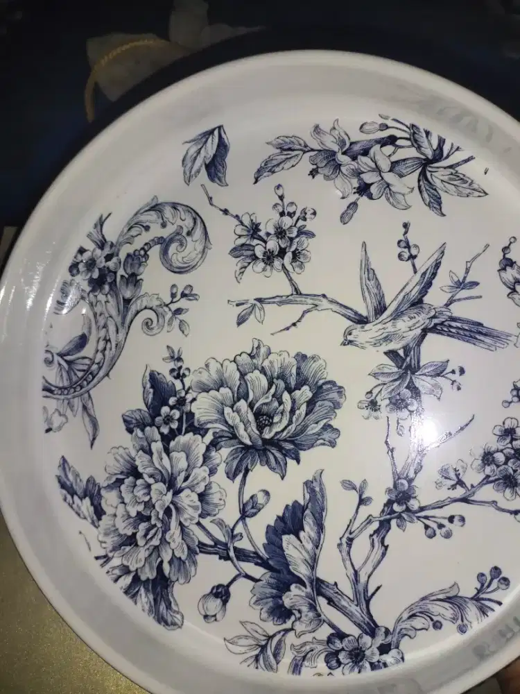 Piring keramik merk SANGO