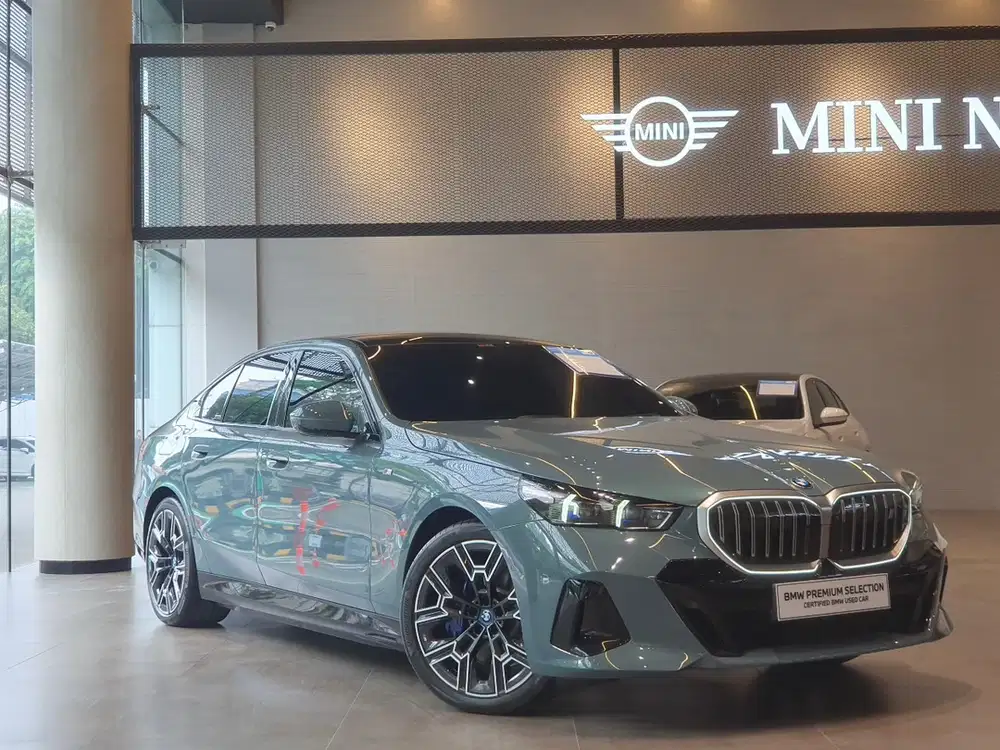 [Termurah] BMW i5 eDrive40 M Sport 2024 - LIKE NEW