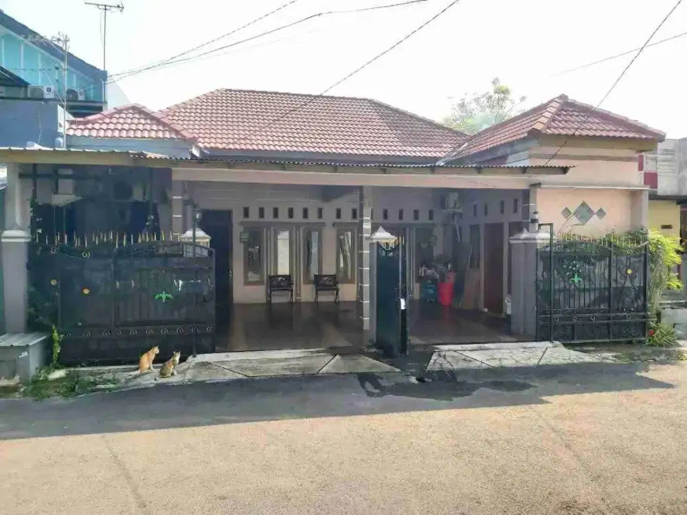 Rumah cantik terawat THB Harapan Indah Bekasi