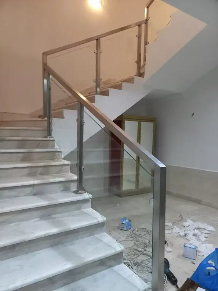 RAILING TANGGA STAINLESS KACA