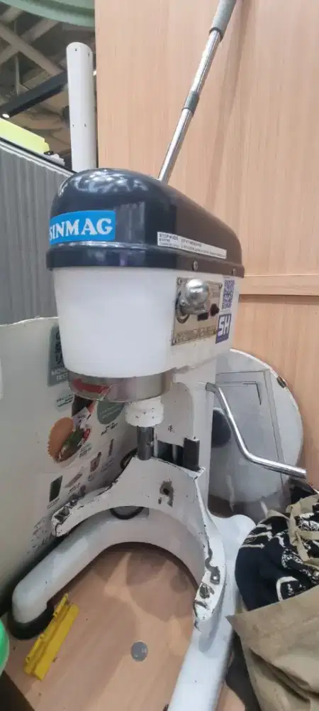 MIXER SINMAG 10L BEKAS