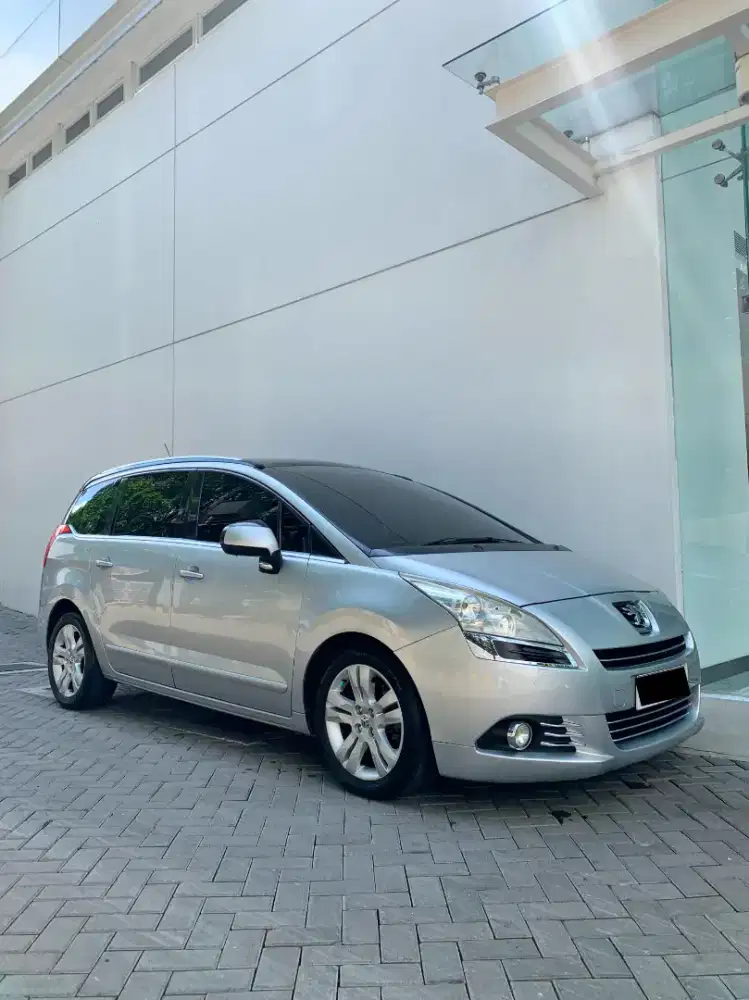 Peugeot 5008 Premium Pack