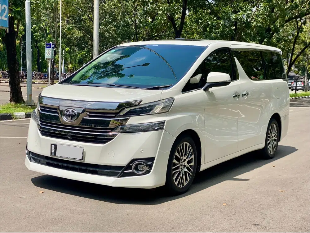 TOYOTA VELLFIRE G 2.5 AT PUTIH 2017
