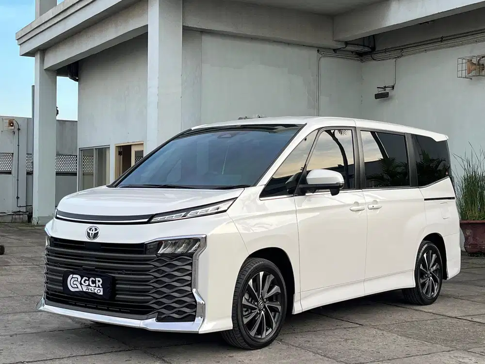 KM 33 RIBUAN RECORD! TOYOTA ALL NEW VOXY 2.0 TSS NON SUNROOF NIK 2022