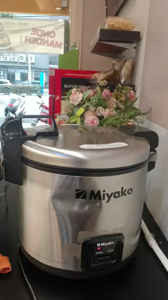 Rice cooker miyako besar