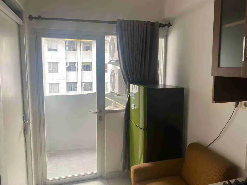Apartemen Menteng Square disewakan bulanan 2 kamar furnished ada water  heater