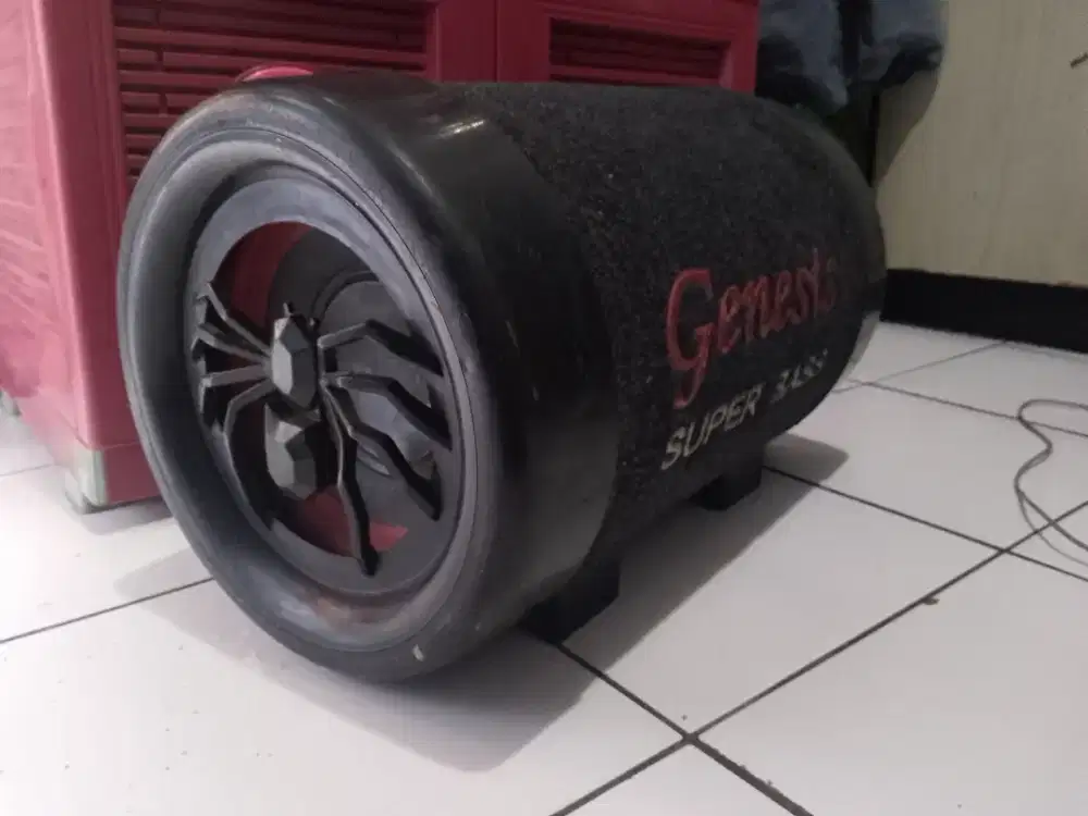Dijual Genesis super bass masih oke