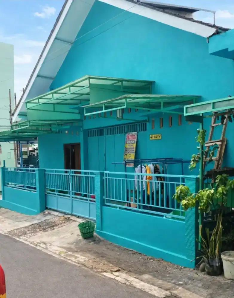 Sewa Kos Putri Solo Banjarsari Nusukan dekat AUB , SMA 5 Solo