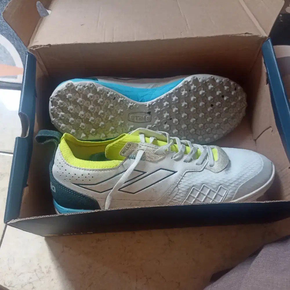 Sepatu Mini Soccer/Futsal Mills Voltasala Pro Nemesis Turf